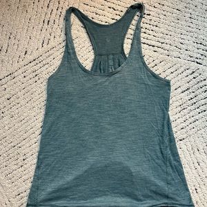 Lululemon tank top size 6